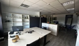  BUREAUX 166 M² BOUGUENAIS
