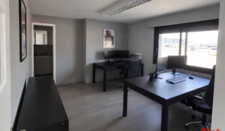 BUREAUX 60 m² CAUDAN