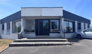  BUREAUX 60 m² CAUDAN
