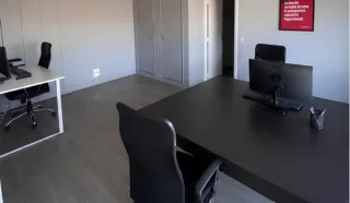  BUREAUX 60 m² CAUDAN