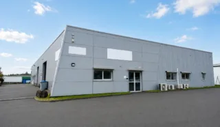  LOCAUX D'ACTIVITÉS 456 M² THOUARE SUR LOIRE