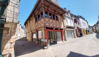  IMMEUBLE COMMERCIAL 255 m² PONTIVY
