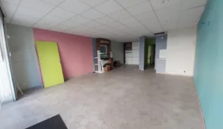  LOCAL COMMERCIAL 56 m² PONTIVY