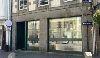  BUREAUX VITRINE 98 m² CENTRE VILLE ST BRIEUC