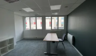  BUREAUX 95 m² BREST
