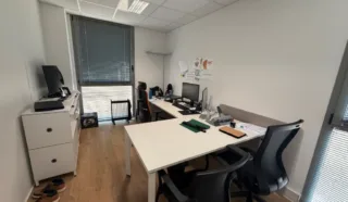  LOCAL D'ACTIVITES SAINT-JACQUES-DE-LA-LANDE 710 m²