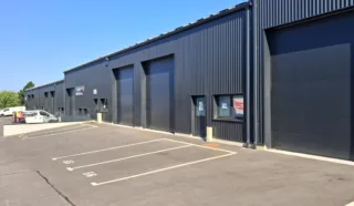  LOCAL D'ACTIVITES 245 m² CAUDAN