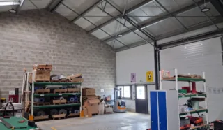  LOCAL D'ACTIVITES 245 m² CAUDAN