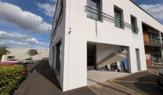  A  VENDRE BUREAUX 170 m² PLOUFRAGAN