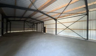  LOCAL D'ACTIVITES 240 m² PLOUIGNEAU