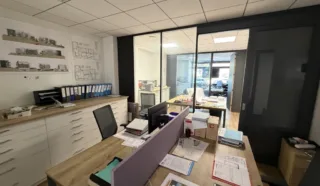  BUREAUX LOCAUX COMMERCIAUX  141 m2 NANTES