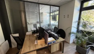  BUREAUX LOCAUX COMMERCIAUX  141 m2 NANTES