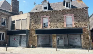  CELLULE COMMERCIALE 168 m² LAMBALLE