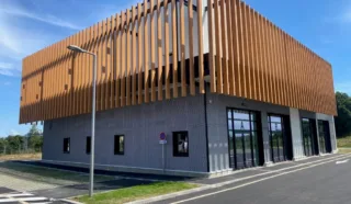  BUREAUX 409 m² LANDIVISIAU