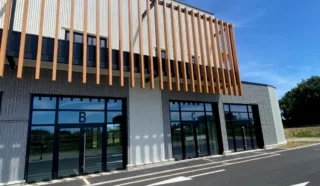  BUREAUX 409 m² LANDIVISIAU