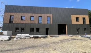  CELLULE D'ACTIVITES SAINT-GILLES 250 m²