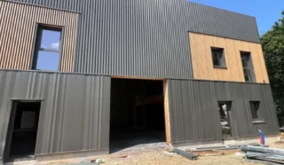  CELLULE D'ACTIVITES SAINT-GILLES 250 m²