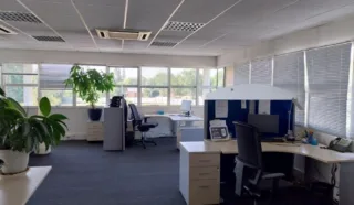  BUREAUX 300 m² CESSON-SEVIGNE