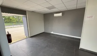  LOCAUX D'ACTIVITES / BUREAUX 340 m² GOUESNOU