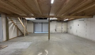  LOCAUX D'ACTIVITES / BUREAUX 340 m² GOUESNOU