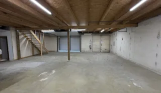  LOCAUX D'ACTIVITES / BUREAUX 340 m² GOUESNOU