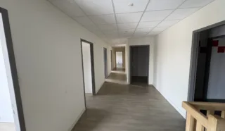  LOCAUX D'ACTIVITES / BUREAUX 340 m² GOUESNOU