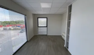  LOCAUX D'ACTIVITES / BUREAUX 340 m² GOUESNOU