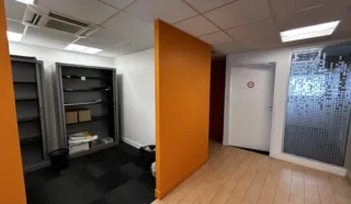  BUREAUX LOCAUX COMMERCIAUX 122 M² NANTES