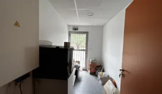  BUREAUX LOCAUX COMMERCIAUX 122 M² NANTES