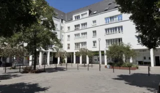  LOCAUX COMMERCIAUX 70 M² NANTES