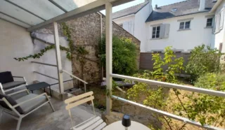  BUREAUX LOCAUX COMMERCIAUX 56 M² LE POULIGUEN
