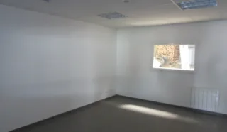  LOCAL D'ACTIVITES VERN-SUR-SEICHE 452 m²