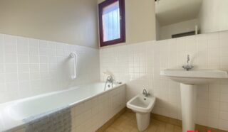 Maison 4 pièce(s)