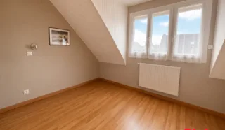 Maison 4 pièce(s)