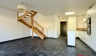 Maison 4 pièce(s)