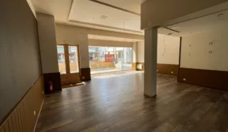  LOCAL COMMERCIAL 80 m² LORIENT