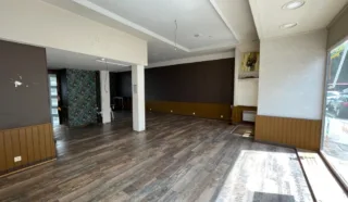  LOCAL COMMERCIAL 80 m² LORIENT