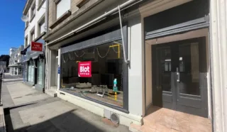  LOCAL COMMERCIAL 80 m² LORIENT