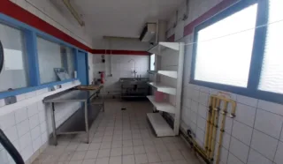  LOCAL COMMERCIAL 243 m² PLUMELIAU BIEUZY