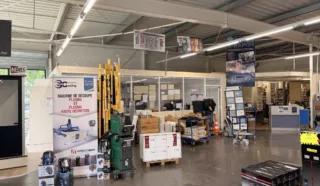  EN CO-EXCLUSIVITE LOCAL D'ACTIVITES VEZIN-LE-COQUET 750 m²