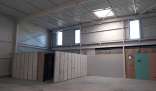 LOCAL COMMERCIAL 330 m² PLEUVEN