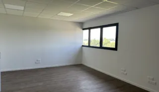  BUREAUX 100 m² BRIEC