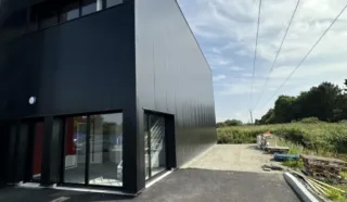  BUREAUX 100 m² BRIEC