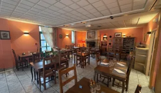  LOCAUX COMMERCIAUX 1 950 m² SIZUN