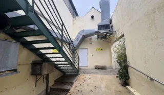  LOCAUX COMMERCIAUX 1 950 m² SIZUN