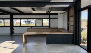  LOCAL COMMERCIAL PLOEREN 474 m²