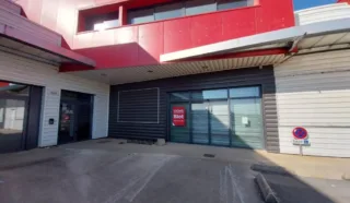  LOCAL COMMERCIAL 440 m² PONTIVY