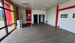  LOCAL D'ACTIVITES TREFFENDEL 342 m²