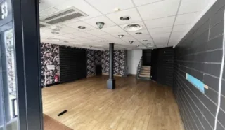  LOCAL COMMERCIAL 101 M² SAINT-NAZAIRE