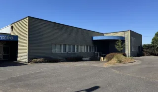  BÂTIMENT COMMERCIAL 1200 M² VANNES